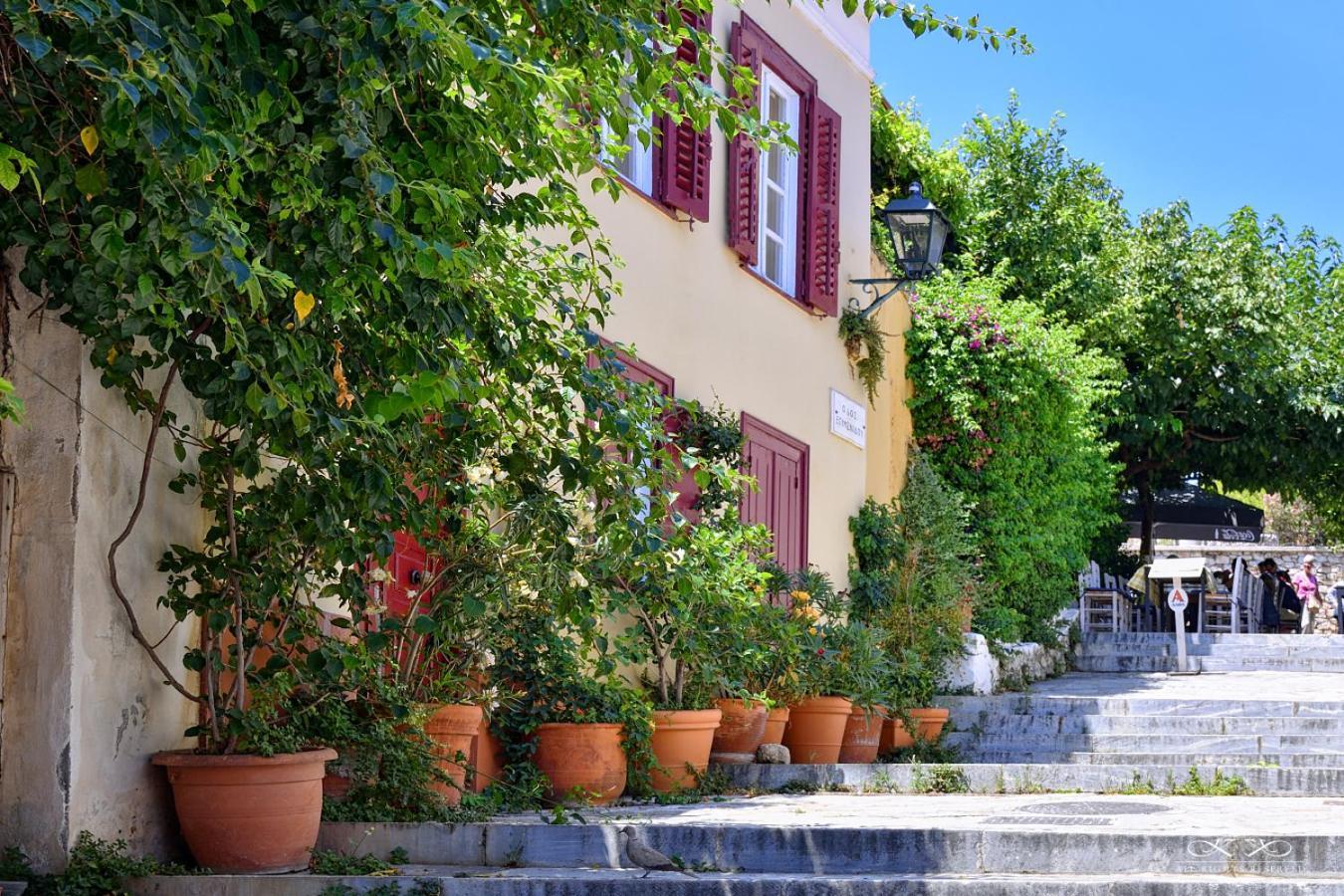 At The Foot Of Acropolis. Villa Athen Eksteriør bilde